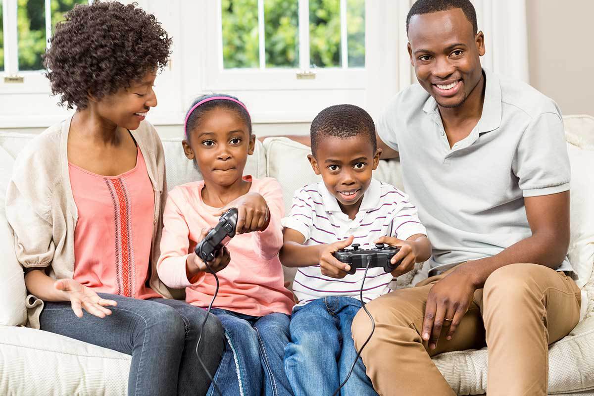 How to protect your kids when they play online video games -  ReputationDefender